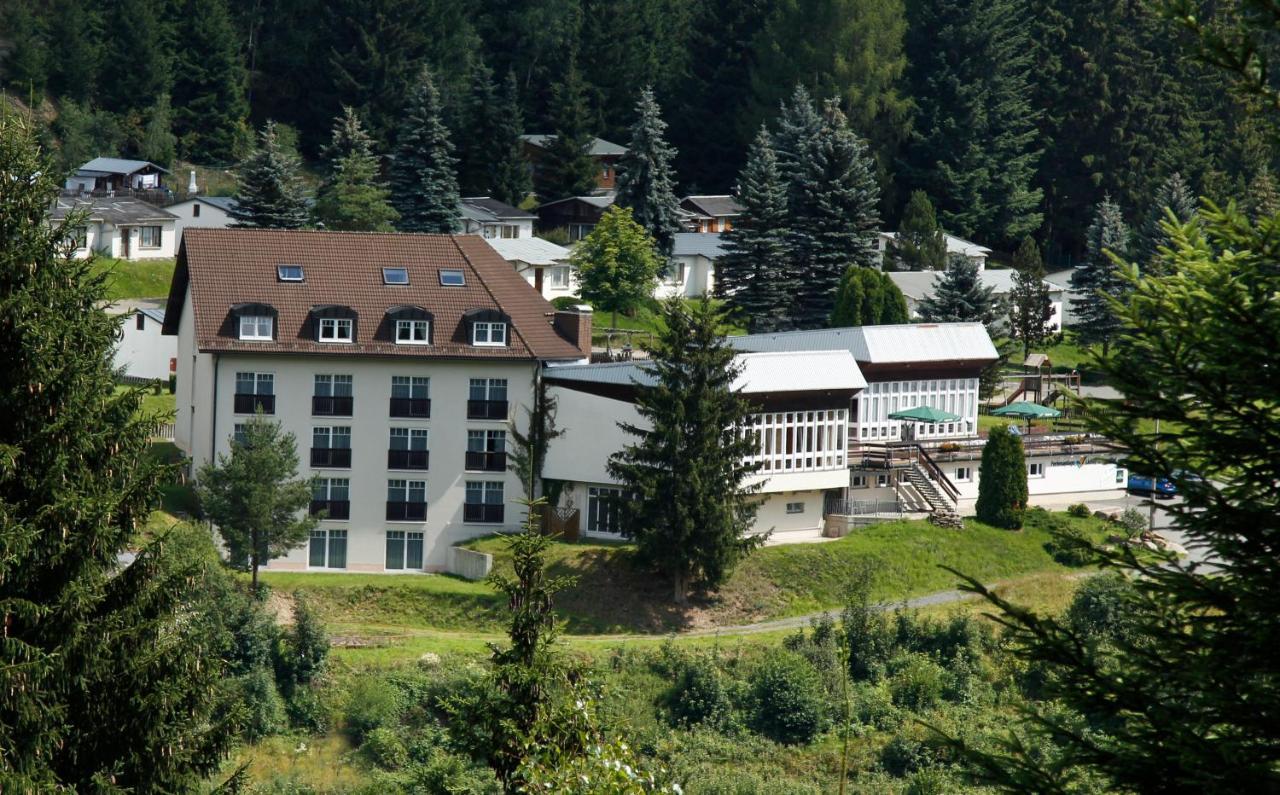 Waldhotel Feldbachtal Neuhaus am Rennweg Esterno foto